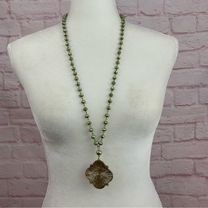 Unbranded long necklace with pendent